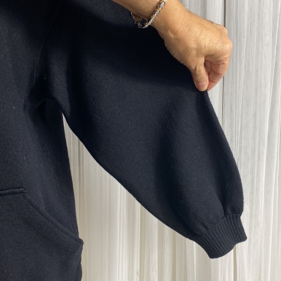 St.John by Marie Gray black mock neck, wool sweater! Gold embroidery, Size L - Picture 4 of 17